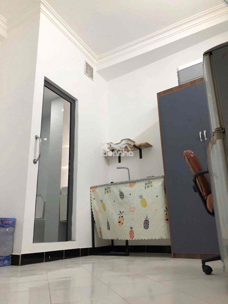 Chính chủ cho thuê- studio full nội thất- 19m2- ngay 223 bà hạt - 2
