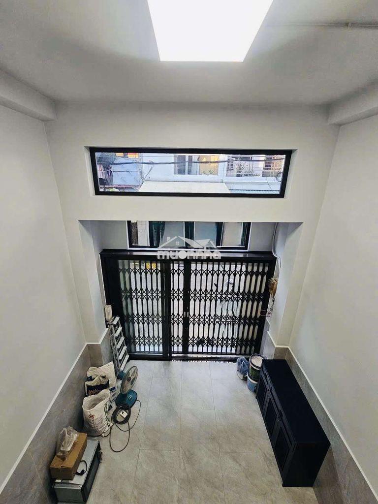 Nhà đẹp - có nội thất máy lạnh - hẻm 6m - 3