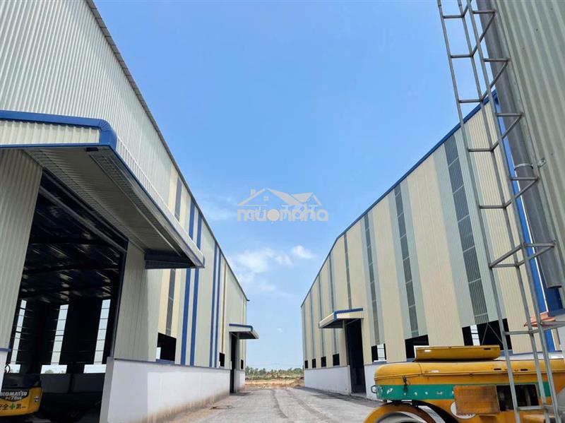 Bán nhà xưởng lô góc 4220m2 trong khu công nghiệp long an