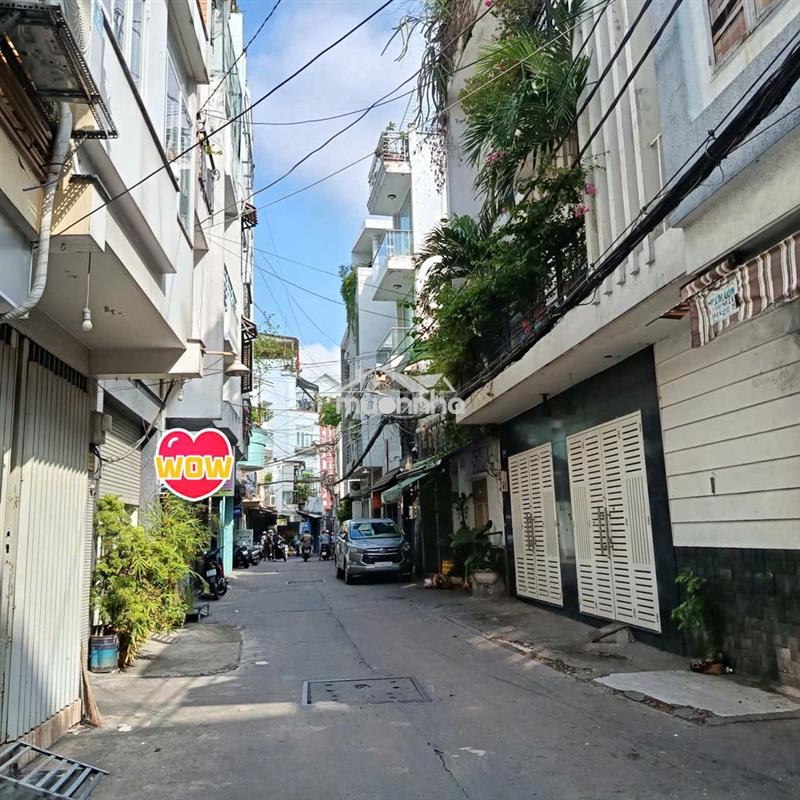 * Hiếm hẻm 4,7m, xh đậu cửa ra đường phan đình phùng. nhà 3t x 48,2 m²