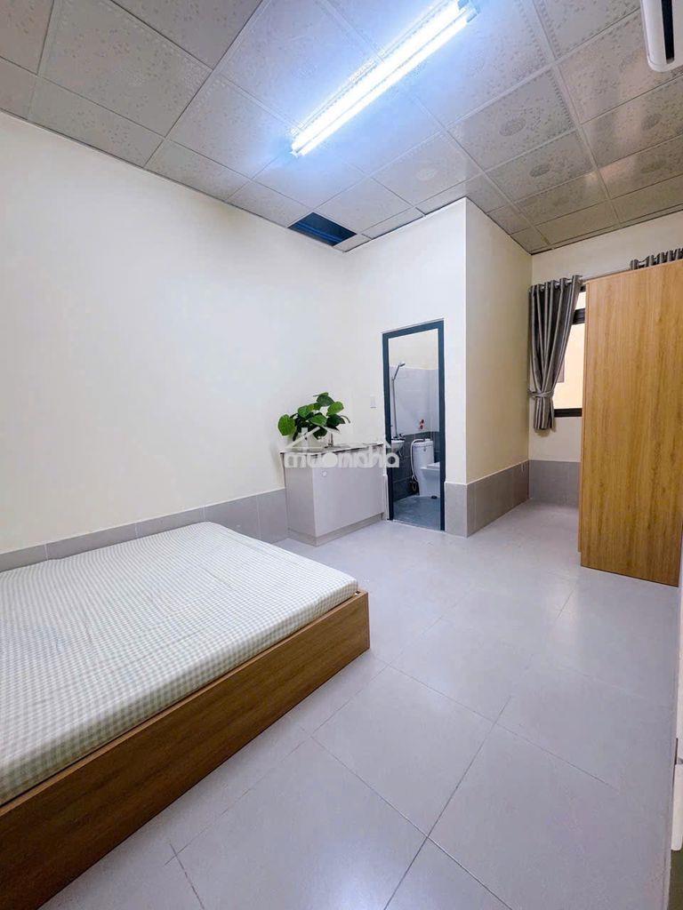 Chdv mới full nội thất cửa sổ trời ngay đh nguyễn tất thành, vườn lài
