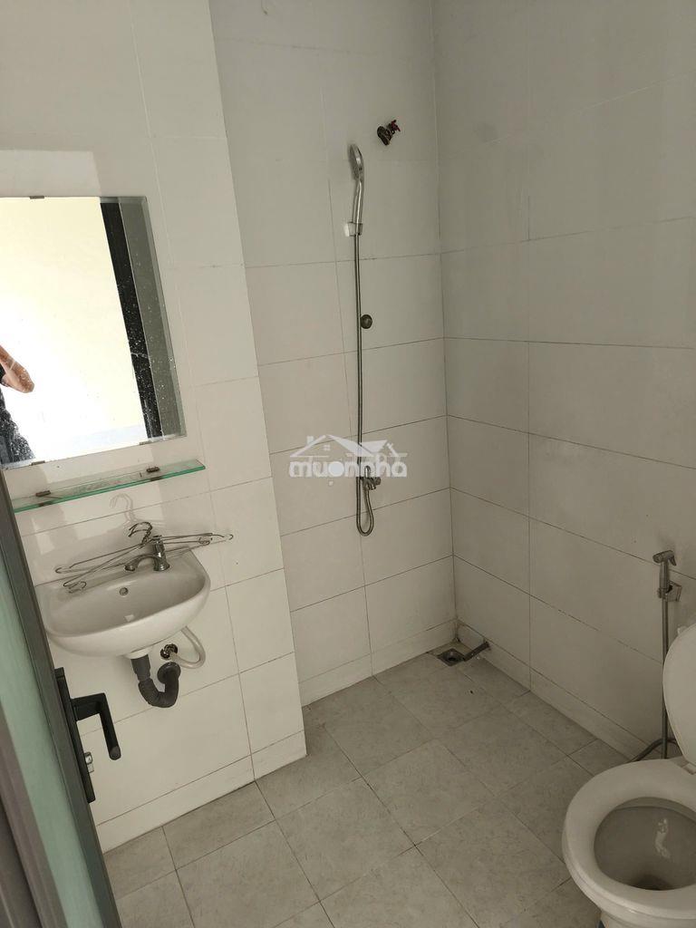 Cho thuê căn góc 2pn 2wc có 2 máy lạnh - cho thuê 6 tr/tháng  - 4
