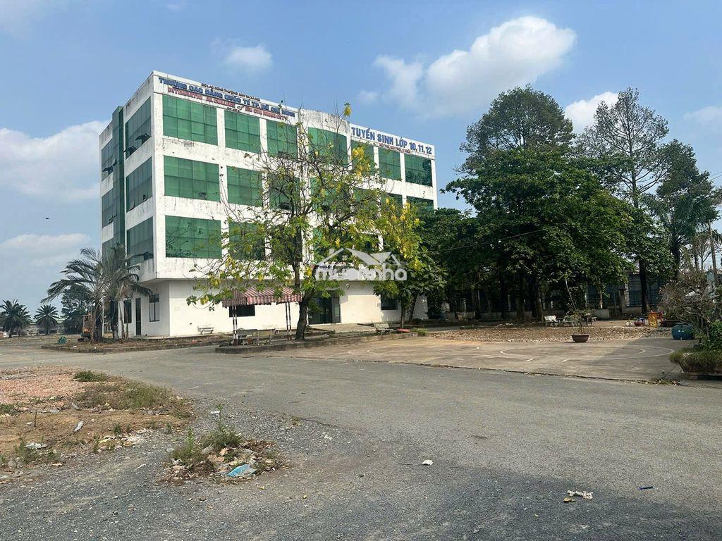 Cho thuê tòa nhà văn phòng 1300m2, mặt tiền ql1a, bình tân - 3
