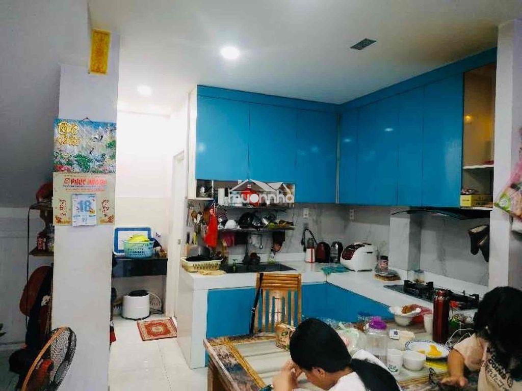 60m2(ngang 5m) - dương quảng hàm giáp hẻm xe tải - 3 tầng - chỉ 6.x tỷ - 4