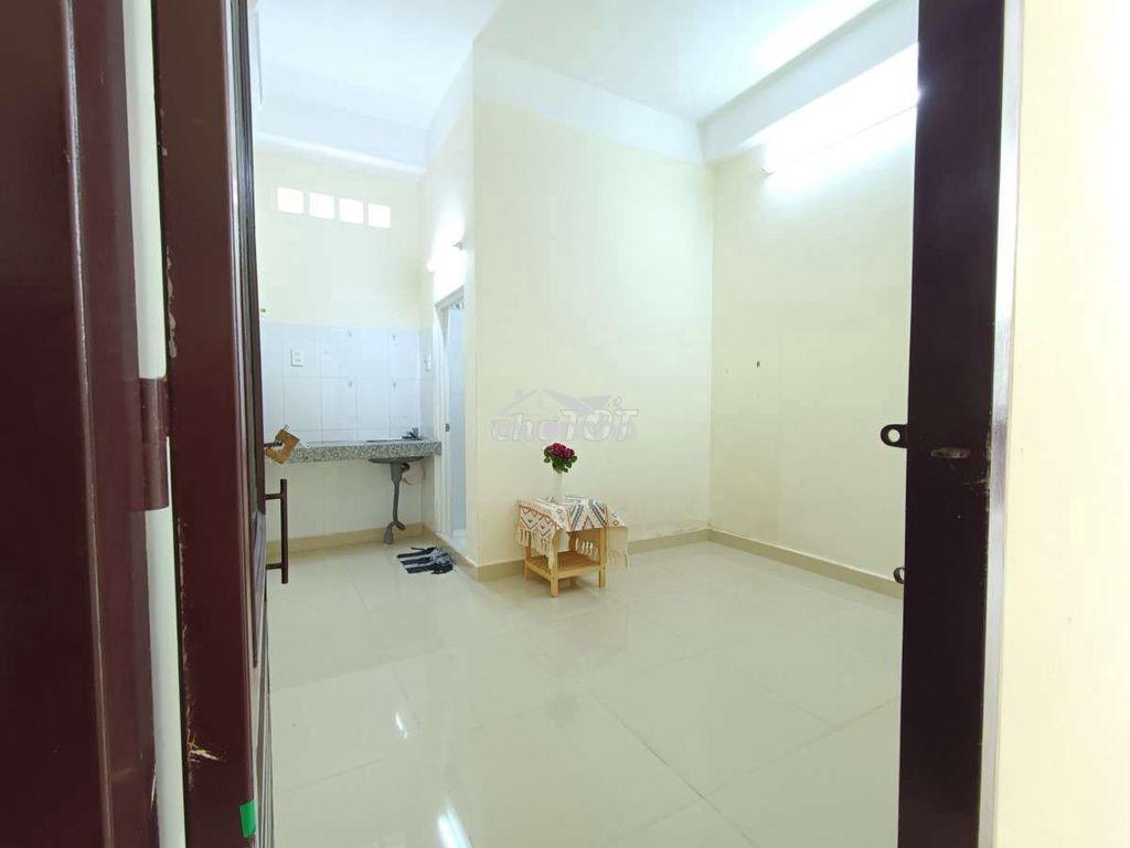 Phòng gần hutech, d1, d2 giá 3.5 đến 4.3 tr - 3