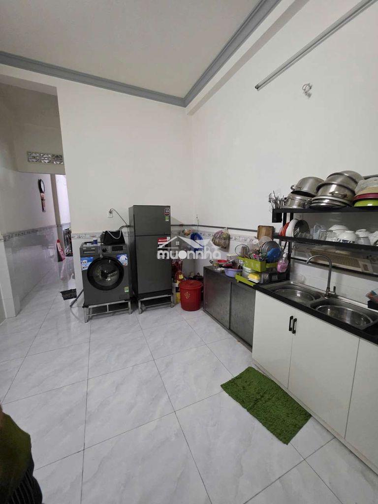 Nhà cư xá phú lâm b 49m2 đường nhựa 6m - 4