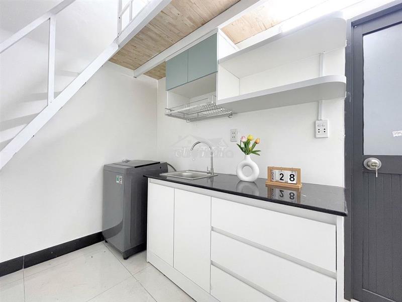 Phòng duplex 35m.full nội thất.ngay cộng hoà etown 2.máy giặt riêng