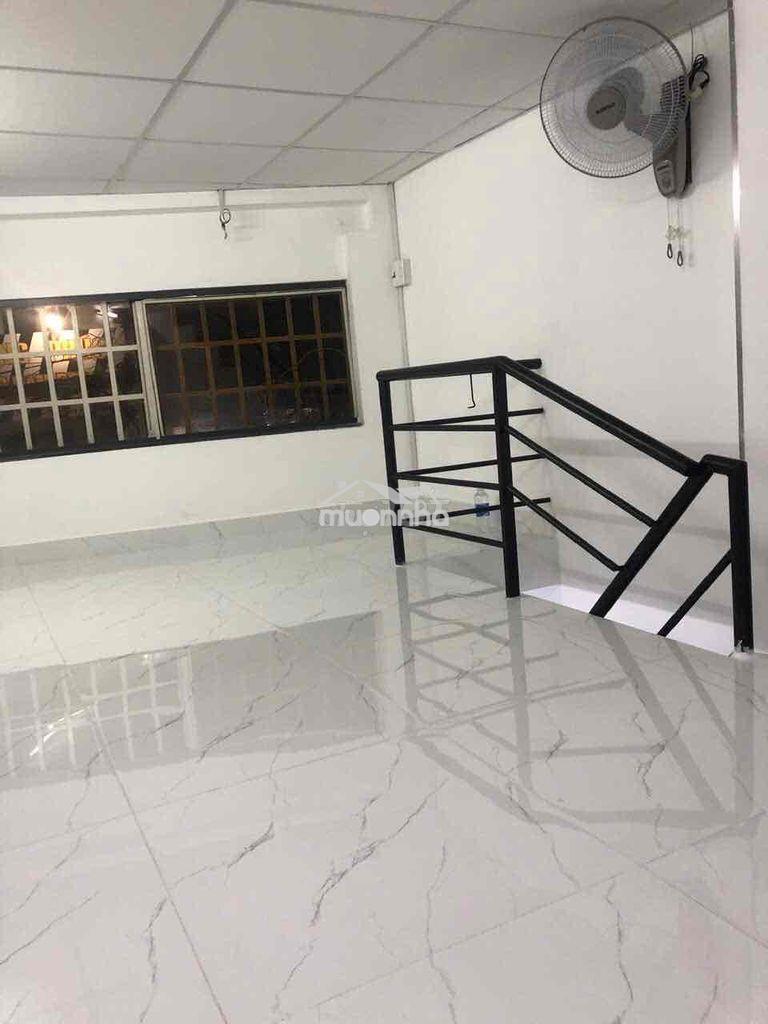 Cho thuê nhà đường xe tải chạy lạc long quân 1 trệt 2 lầu 3mx5m 15m2 - 2