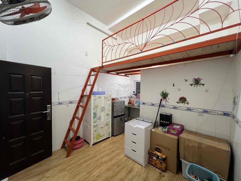 Chính chủ cho thuê phòng gác lửng,studio rộng rãi cửa sổ trời gần tdtu - 3