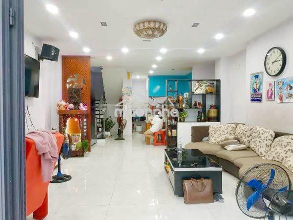 Nhà htp - ngang khủng 6m - 2 tầng - ô tô ngủ trong nhà - nhỉnh 5 tỷ
