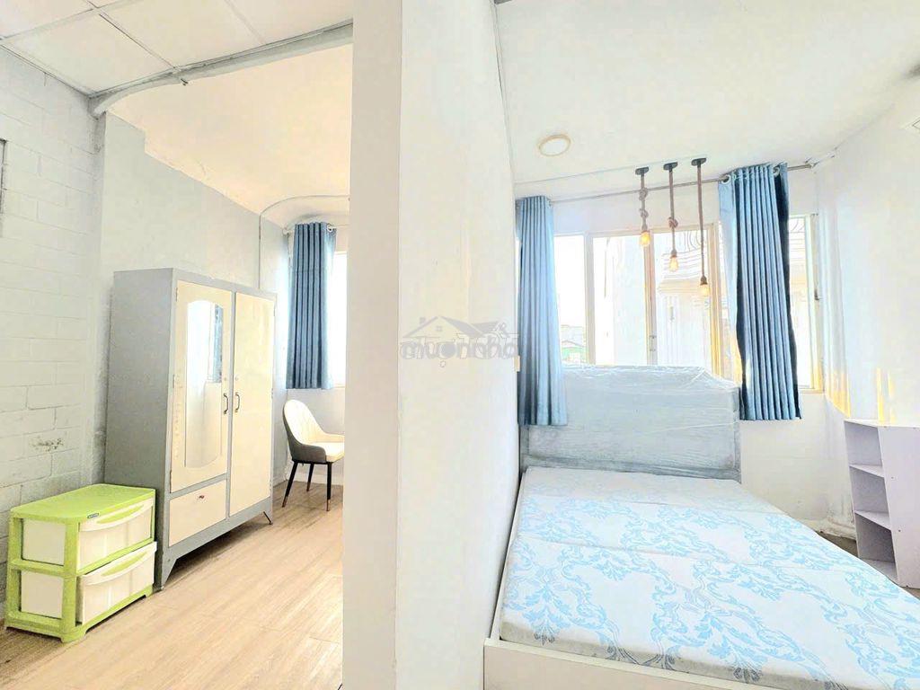 🔥 Chỉ 4.5 tr - phòng q3 lê văn sỹ - sát đh sư phạm - rooftop chill - 2