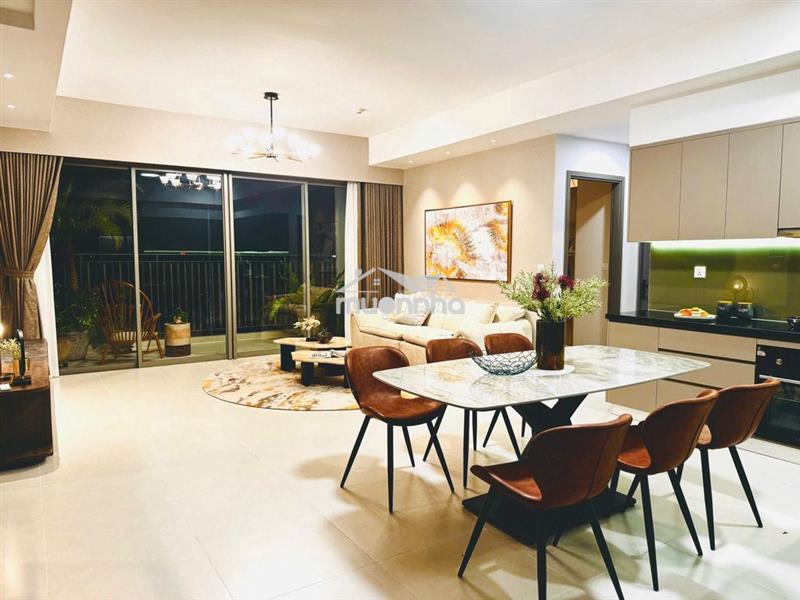 Bán căn 114m2 nhà mới 100% view quảng trường và trung tâm hành chính