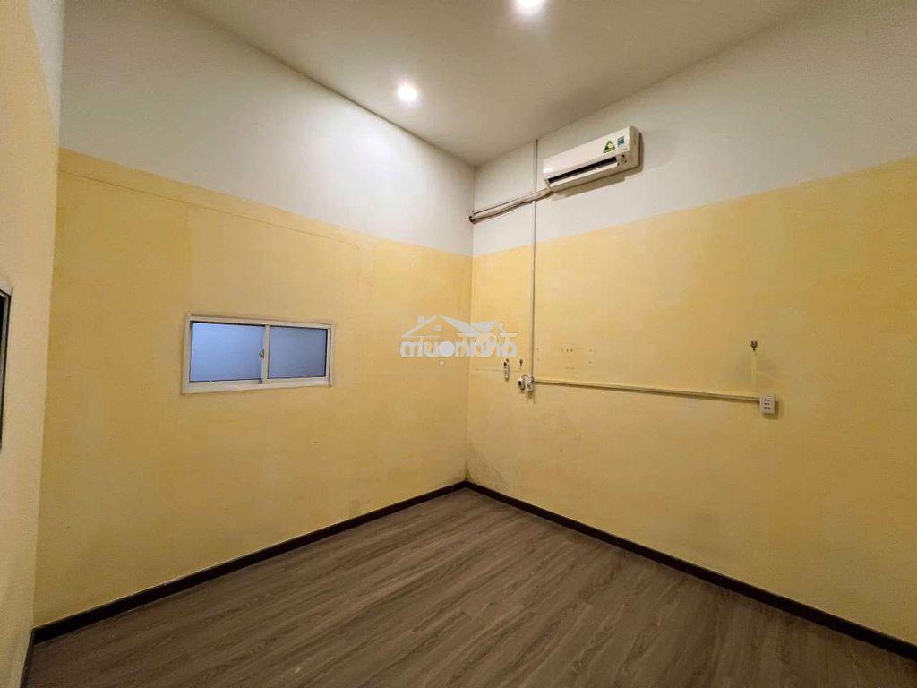 Cho thuê phòng có 2 phòng ngủ, có sân vườn chung và bờ sông thoáng - 4