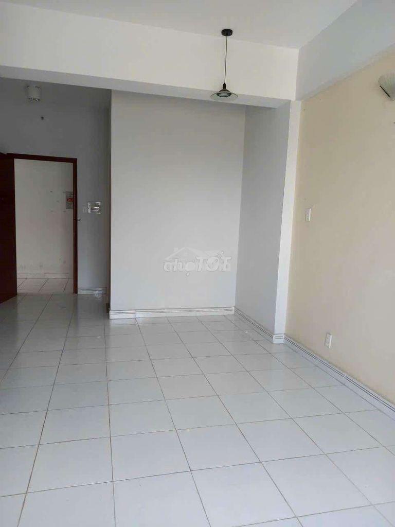Cho thuê căn hộ hqc 54m2 2pn 4tr/th cách sg 30p