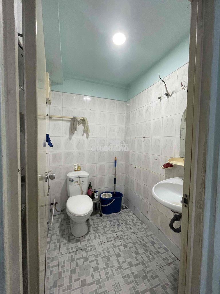 Cư xá 139 lý chính thắng khu b lầu 1 - 4
