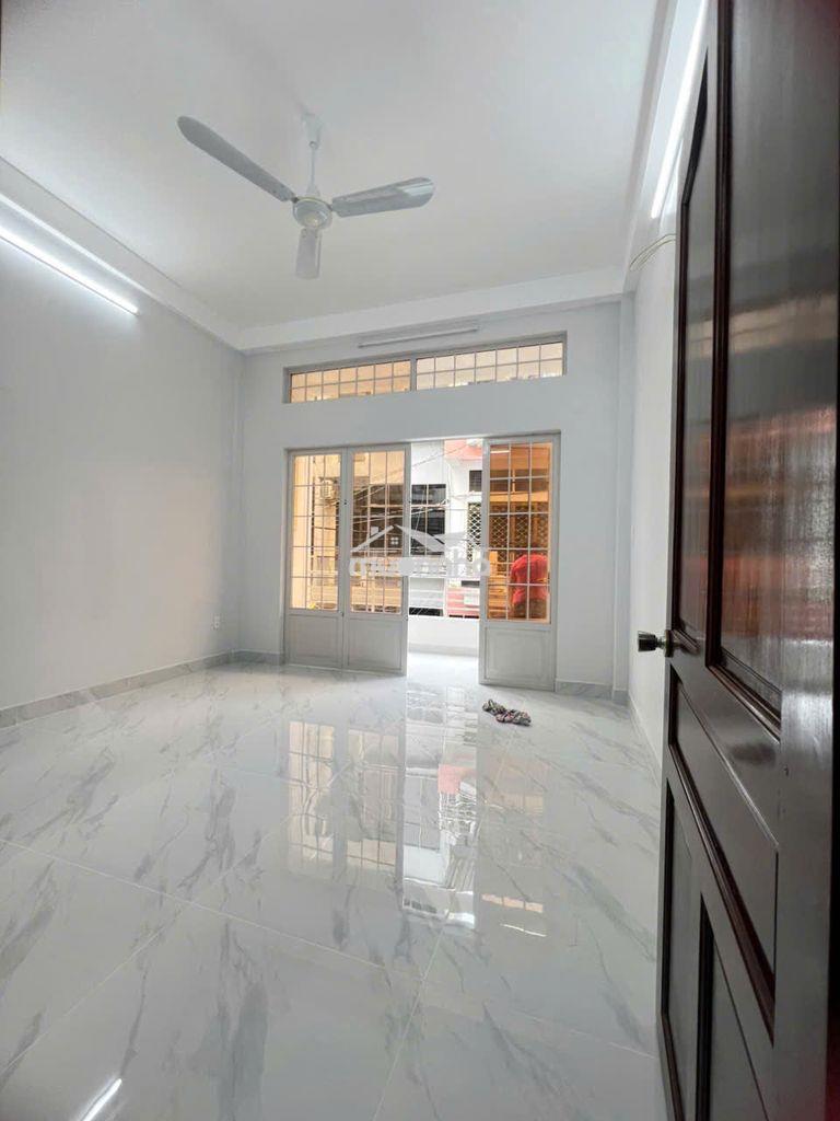 Cho thuê nhà mới đẹp hẻm xe hơi 6m. đường điện biên phủ, q.10 - 4