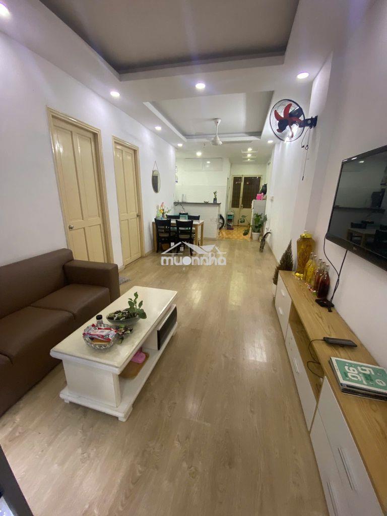 Cần bán căn hộ 02 phòng ngủ lầu 4, view landmark 81 đẹp (có thang máy)