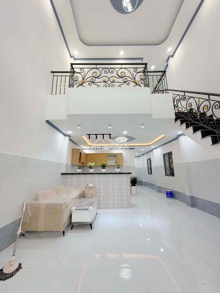 Nhà giá rẻ gần chợ hưng long - sổ riêng - 85m2 thổ cư - tặng nội thất - 3
