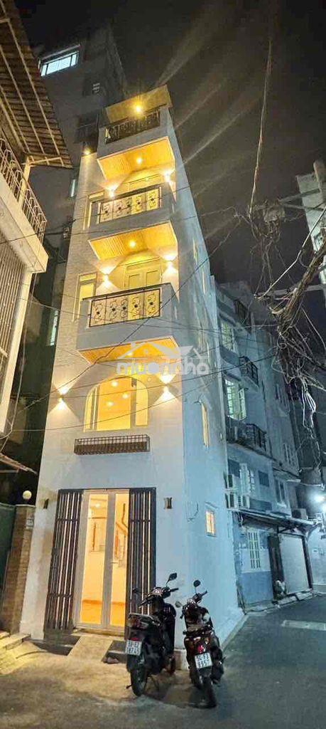 Nhà đẹp hẻm xe hơi