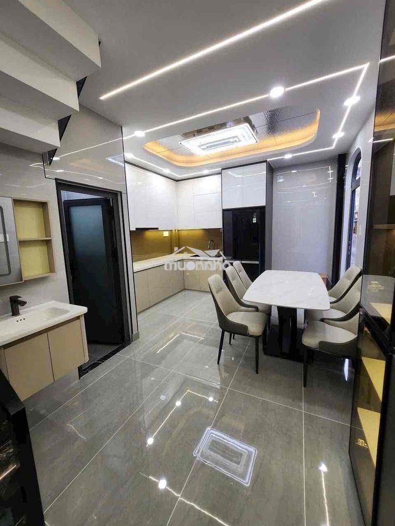 Bán nhà mtkd hiếm khu cộng hoà-nhà ga t3-đối diện etown,dt 4,2x14m,3l - 2
