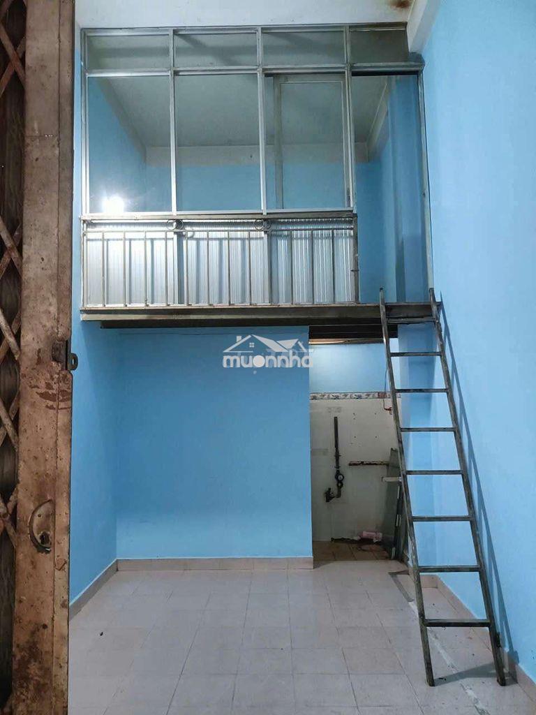 Mặt bằng kinh doanh mặt tiền chợ dĩ an 2