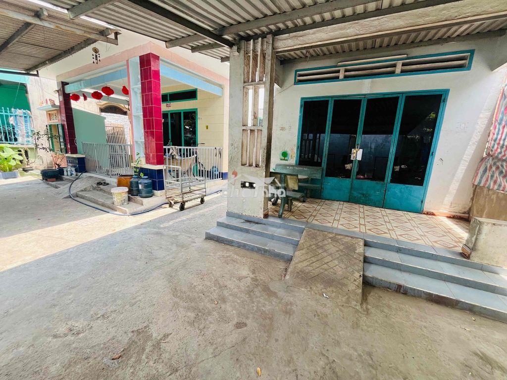 Nhà shr cách trần hưng đạo vô 50m gần sân vận động p.đông hoà - 3