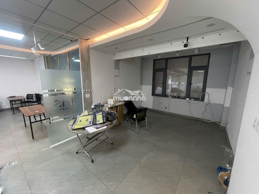 Mặt tiền 10m tòa nhà văn phòng - 4