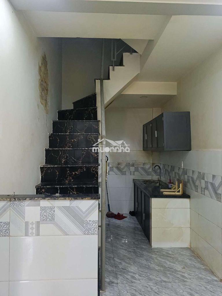Sát bên chung cư huỳnh văn chính - nhà nhỏ công năng