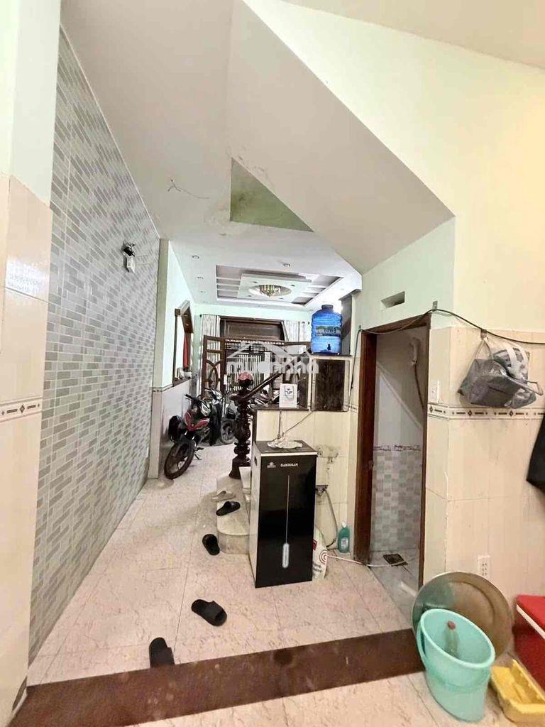 Cho thuê nhà đường lạc long quân 4x14 trệt 2 lầu 4pn - 3