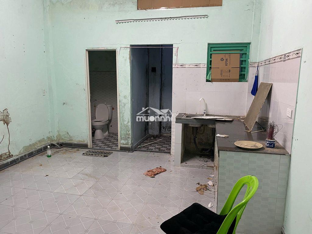 Cho thuê nhà trống hẻm xe hơi phù hợp làm kho, xưởng may q. bình tân - 3