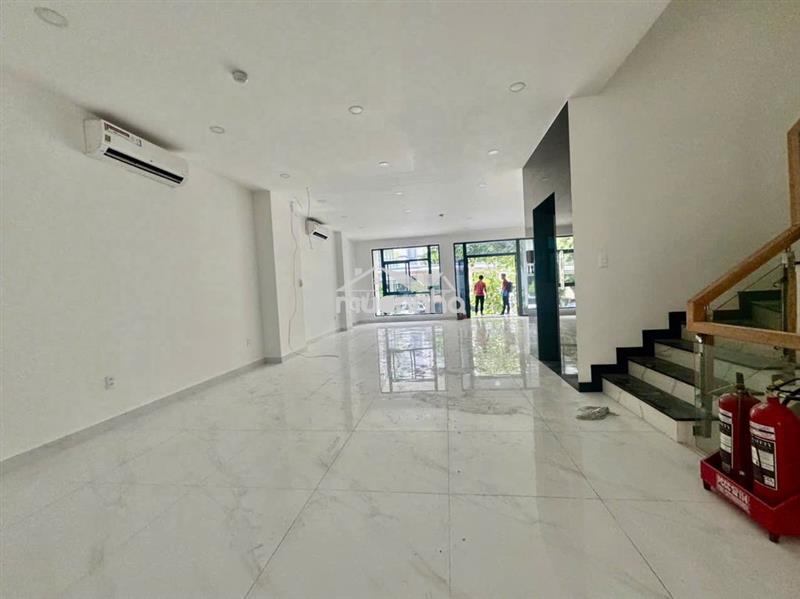 Cho thuê văn phòng từng sàn tại vạn phúc city