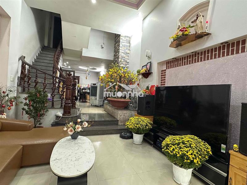 Nhà đẹp- chính chủ ( có thương lượng )