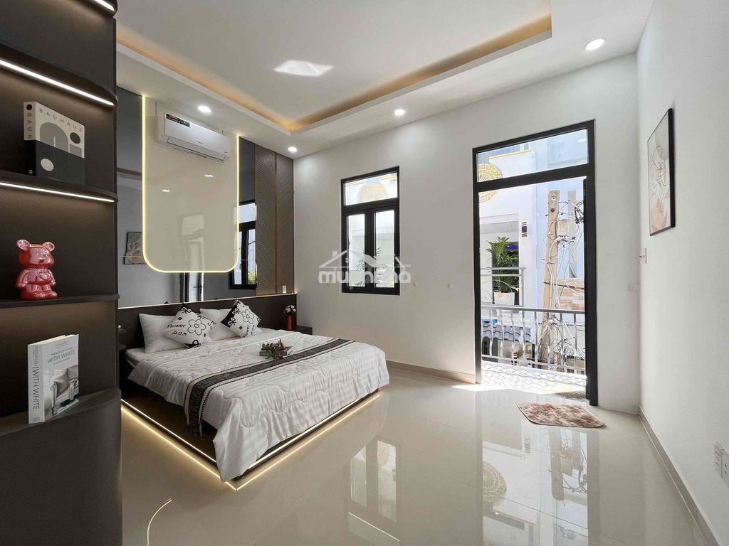 Sát emart phan huy ích - ngang 5.2m - 68m2 - có pn dưới trệt - hơn 5đ - 4
