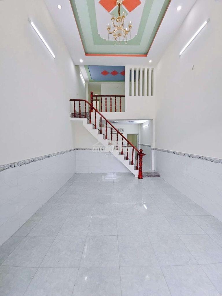 Nhà cấp 4 gác lửng 4 x 14 = 56m2 2 phòng ngủ - 2 wc - p thờ  1.28 tỷ - 2