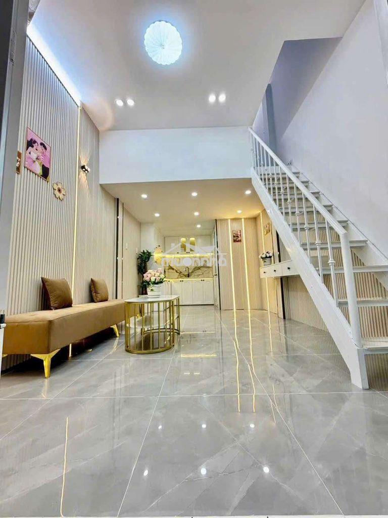 Nhà kế bên quận 7 - 2
