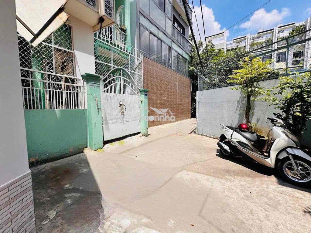 Cho thuê nhà nguyên căn hẻm xe hơi. 2pn2wc hoàng hoa thám p5, bt - 2