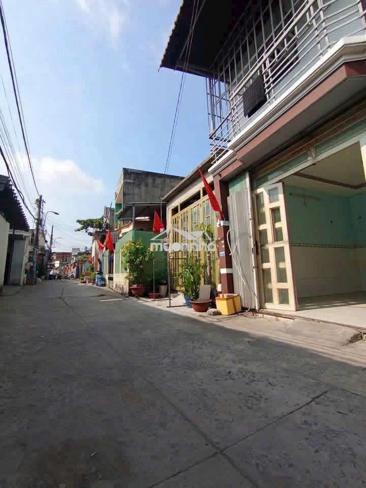 Bán nhà 1/ ngắn gần trung tâm chợ vĩnh lộc dt:4m*9m 1t+ lầu 2pn,2w - 2