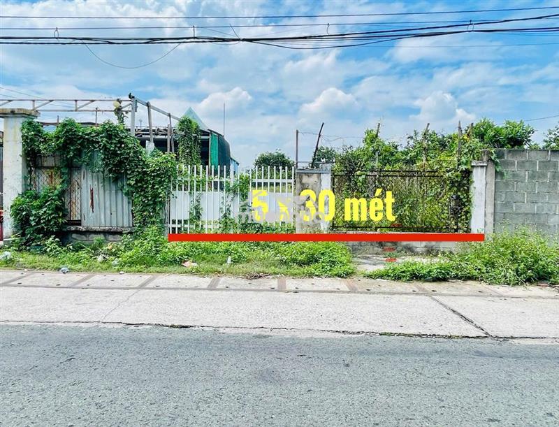Đất ngộp mặt tiền 12m, dt:5x30m shr - giá 650tr ngay chợ việt kiều