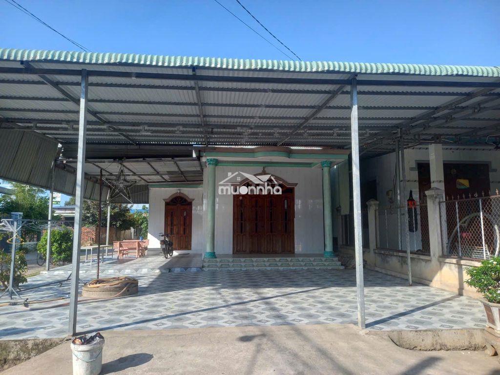 Chính chủ bán gấp lô góc 2 mặt tiền 314m2 - sẵn nhà - ngay ngã tư - 2