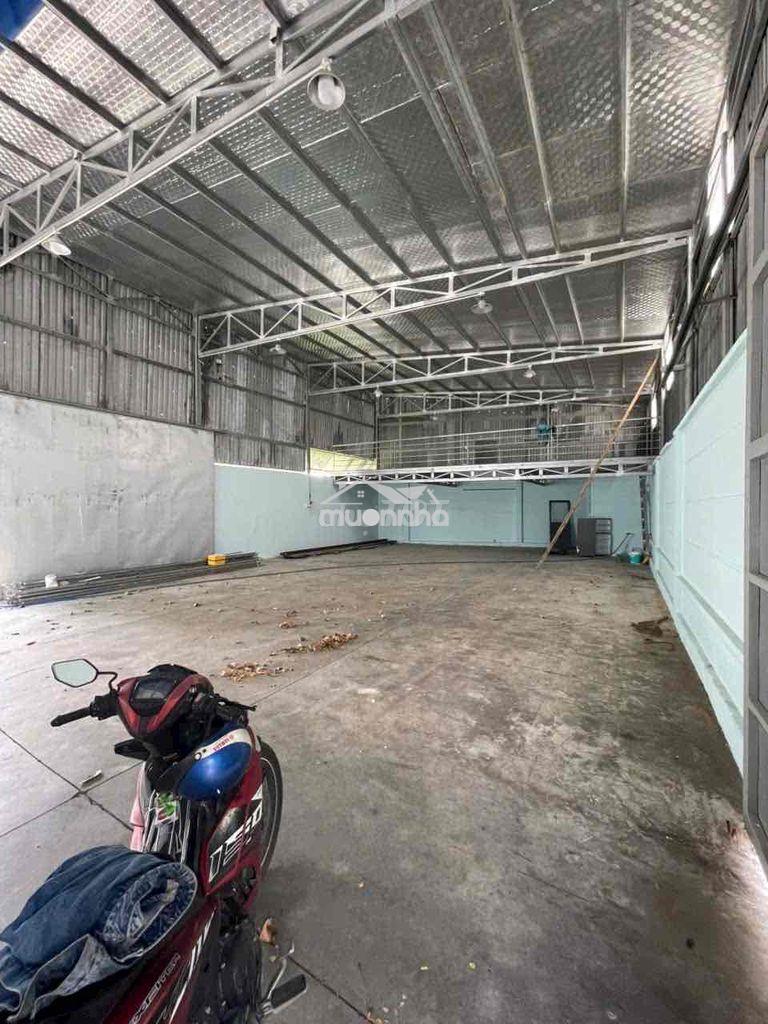 Cho thuê xưởng gần chợ hóc môn - 4