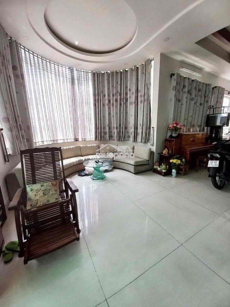 Biệt thự 17x17 khu vip phường 15 q11