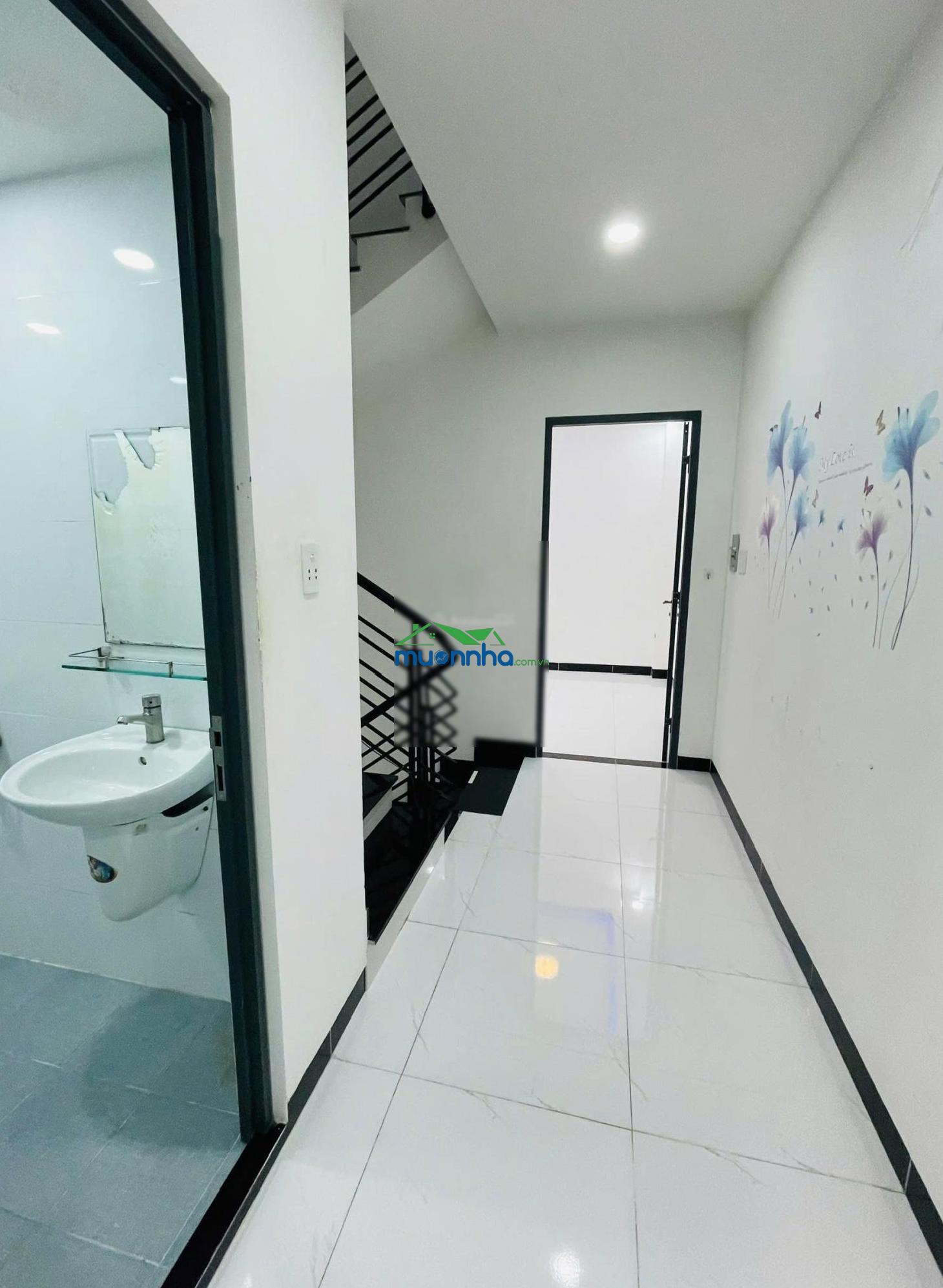 Rẻ nhất kv - chỉ 4,25 tỷ - bán nhà 3 tầng - hxh trường lưu gần chợ long trường - q9