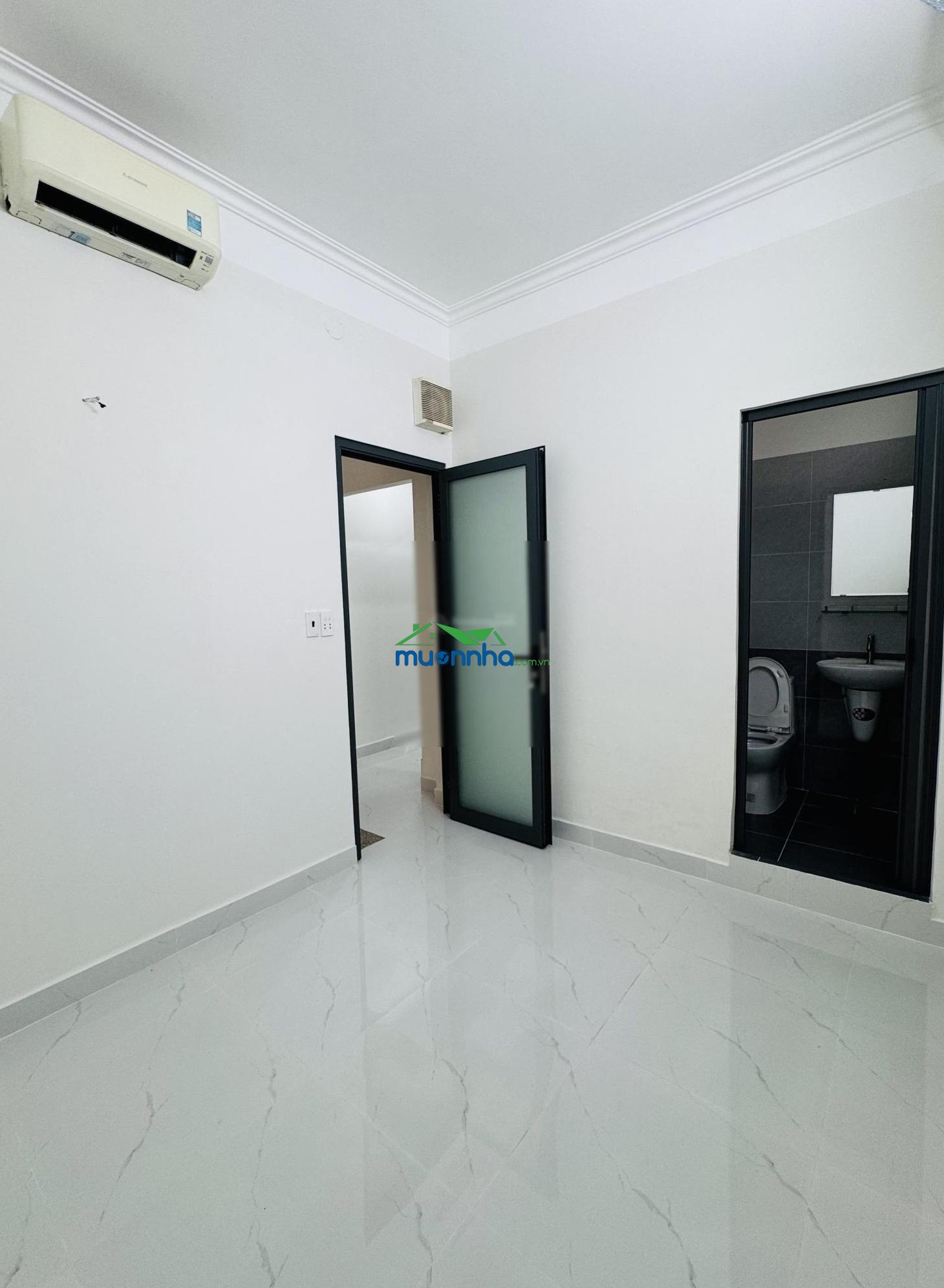 Hàng hiếm, oto tới nhà, 3 tầng (4.5 x 7m) (4pn) có sân thượng - rất gần mặt tiền phan văn trị - 4