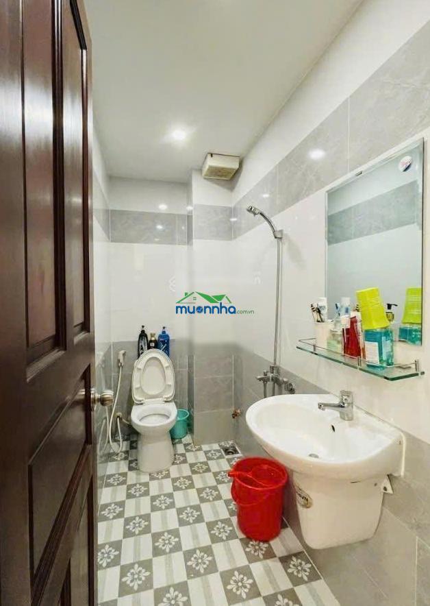 Bán gấp nhà hẻm xe hơi 575 cách mạng tháng tám, q.10. dt 3,8x16m, 3 tầng, giá chỉ 8,7 tỷ - 2