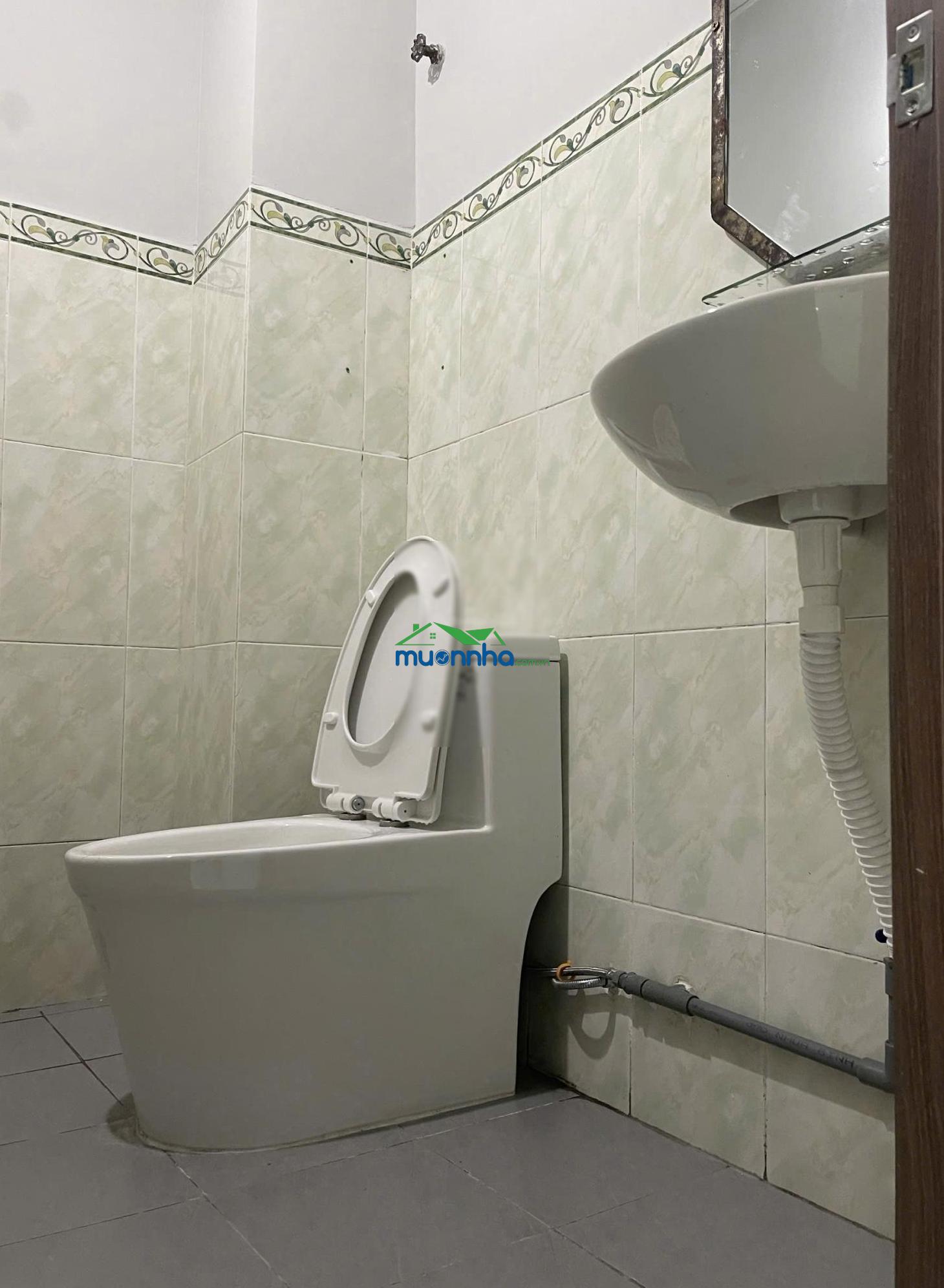 Cần bán nhà đường trần văn ơn - tân phú