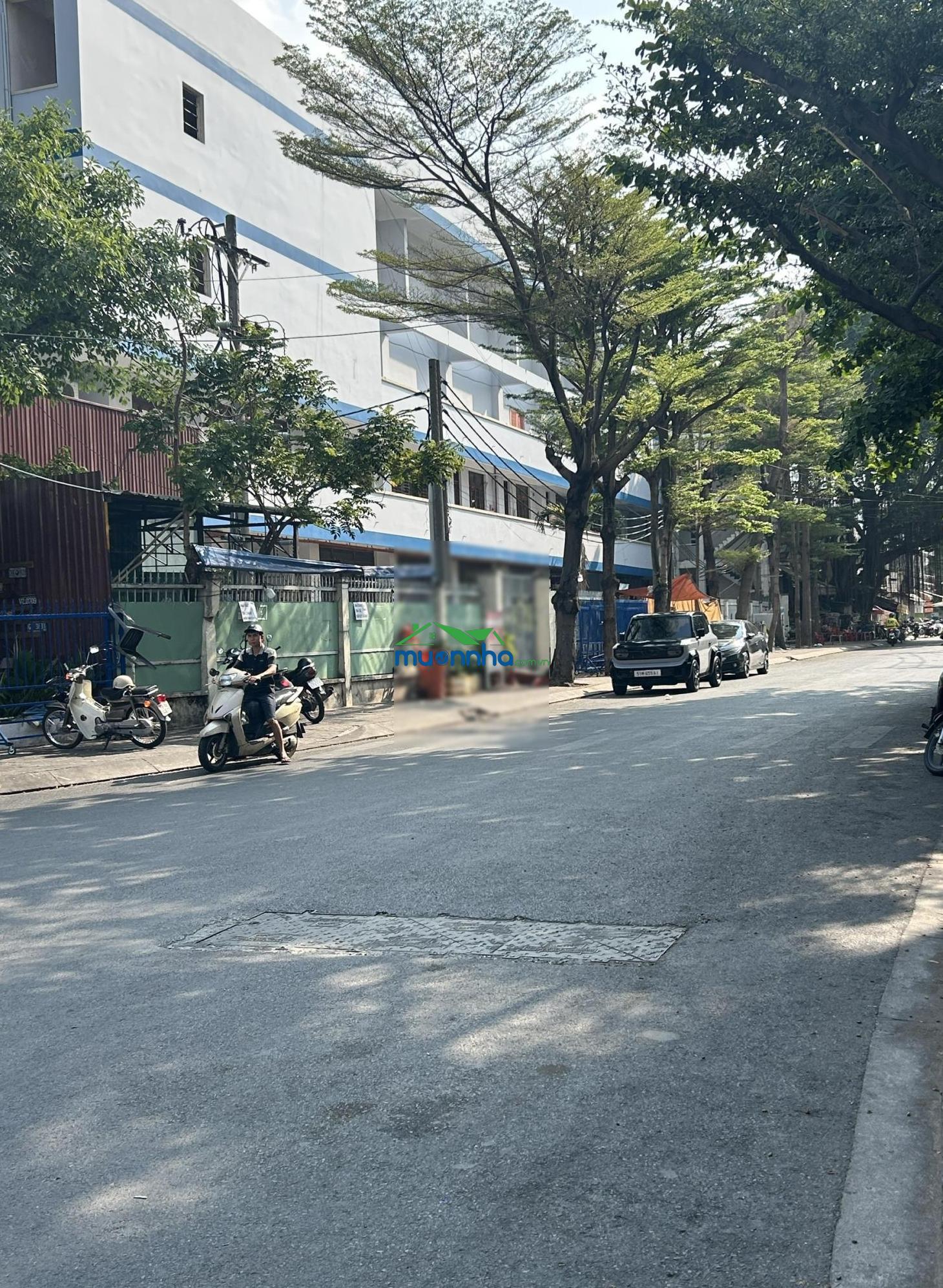 Nhà 5 x 13m - xây 3 tầng - đường 2 ô tô tránh - p. thảo điền - 2