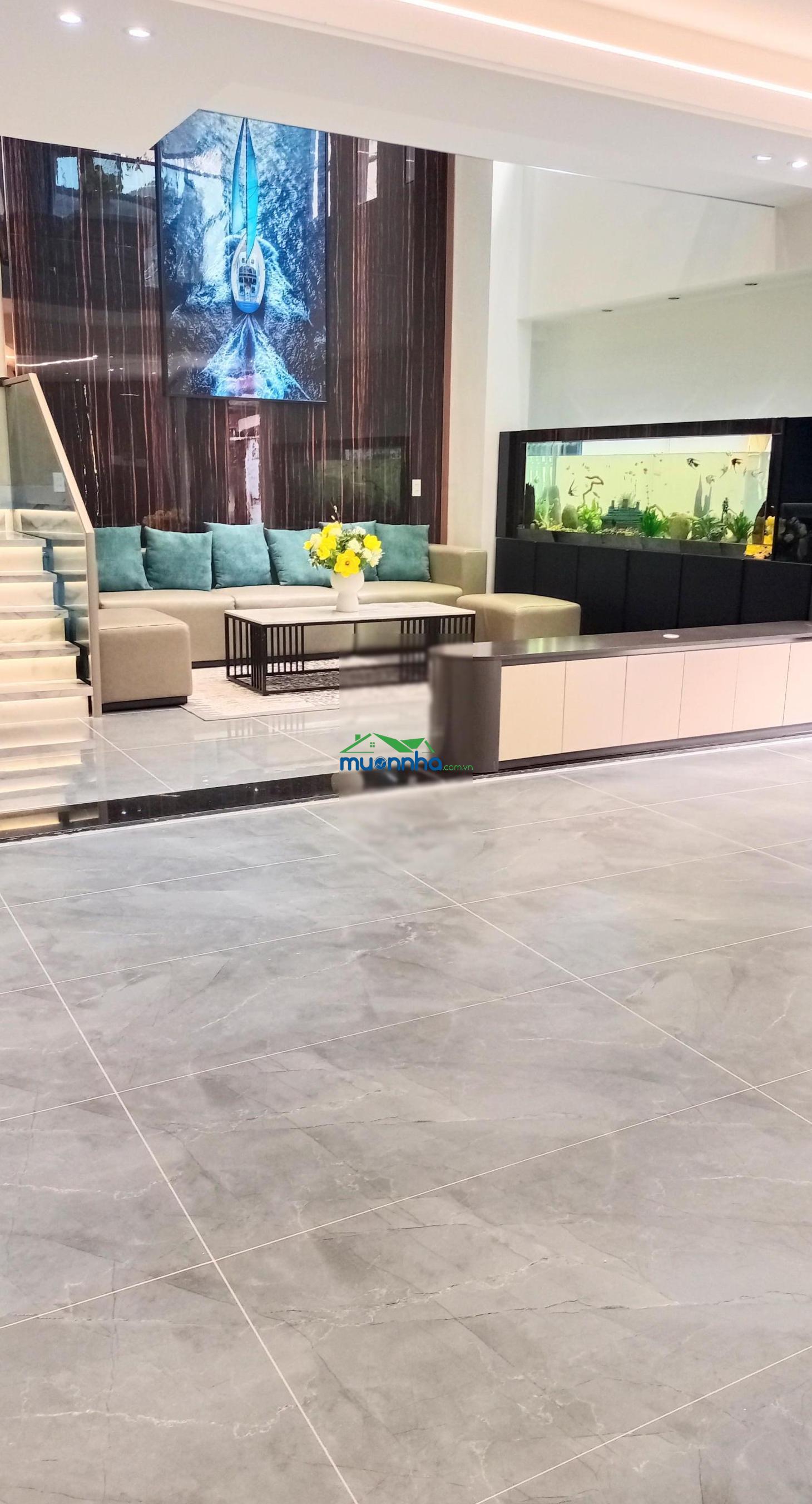 Nhà xây mới 5 tầng, nội thất sang trọng, gần siêu thị lotte và chợ căn cứ 26 - 4
