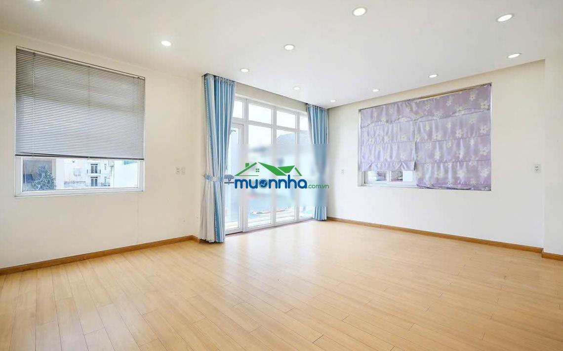 Bán nhà 1/ hxh lê đức thọ p.17, dt 6.5x15m, 3 tấm giá 11.9 tỷ tl