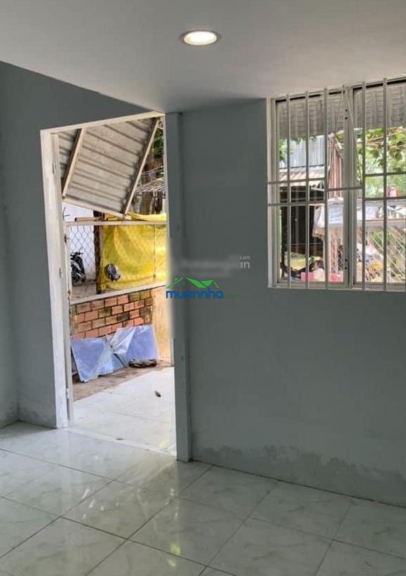 Nhà cấp 4 cần ra hàng gấp chỉ 1 tỷ 450 gần bệnh viện xuyên á. dt 100m², sổ hồng riêng - 2