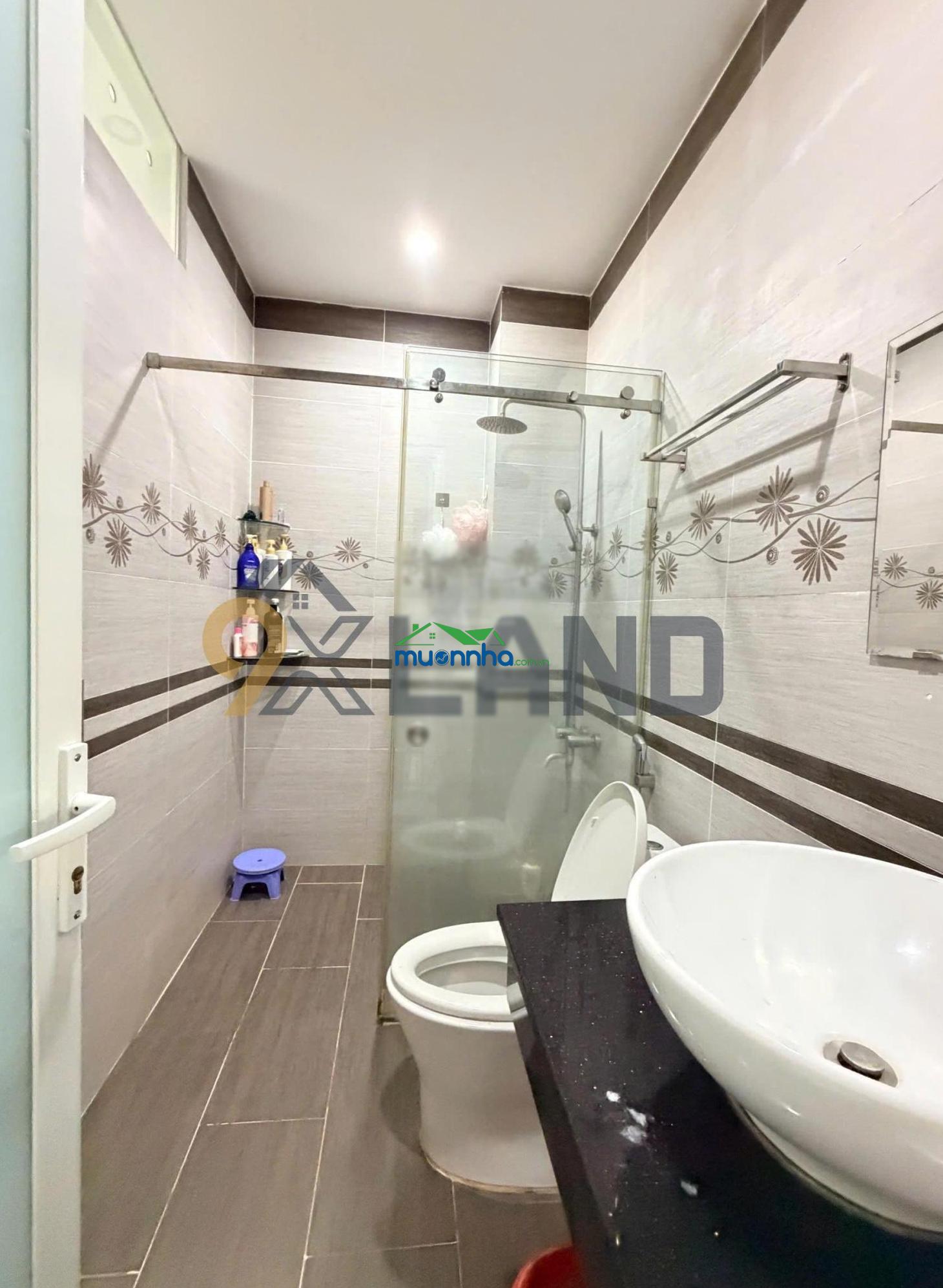 Định cư bán gấp nhà 4tầng chủ xây tâm huyết ngay đặng văn bi,ga metro thủ đức,đường 8m, khu dân trí